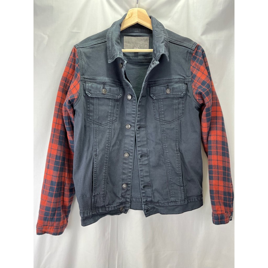 Ambig Button Down Jacket, Size Medium